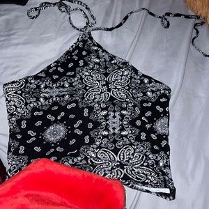 Rue 21 tie around neck crop top